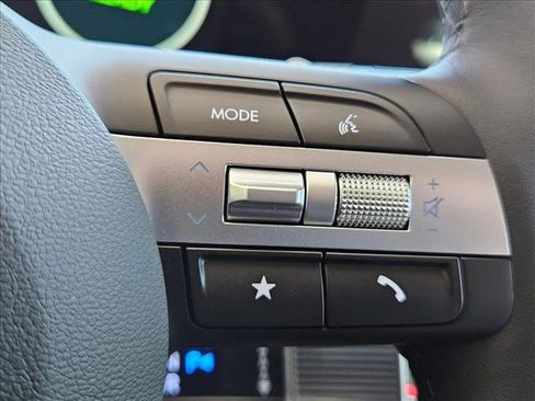 New 2026 Hyundai Tucson Limited image 14