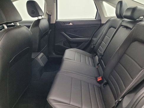 Used 2024 Volkswagen Jetta SE image 18