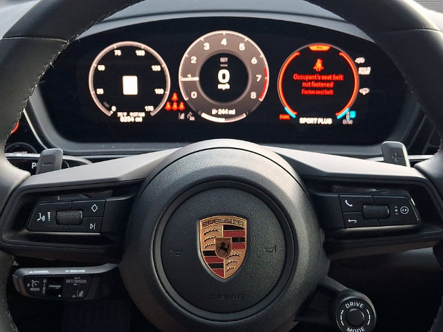 Certified 2025 Porsche Cayenne Coupe AWD/4WD image 23