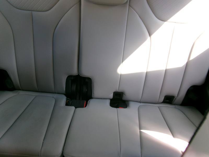 Used 2025 Hyundai Palisade SEL FWD image 11