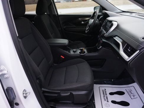 Used 2023 GMC Terrain SLE w/ Driver Convenience Package image 23