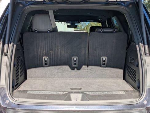 Used 2022 Chevrolet Tahoe RST w/ Luxury Package image 13