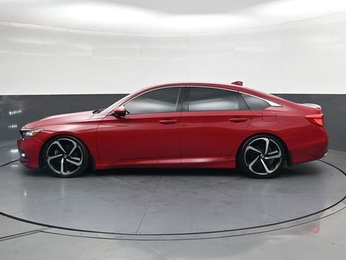 Used 2018 Honda Accord Sport image 8