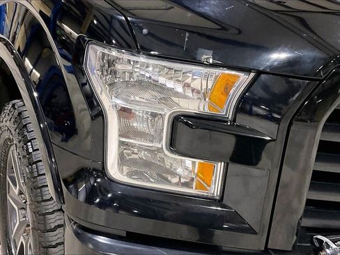 Used 2017 Ford F150 XLT w/ Equipment Group 302A Luxury image 27