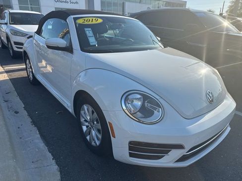 Used 2019 Volkswagen Beetle 2.0T S image 1