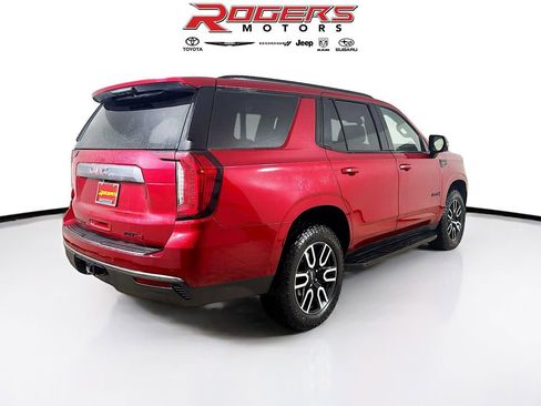 Used 2024 GMC Yukon AT4 w/ Technology Package image 8