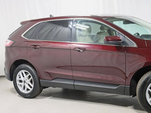 Used 2023 Ford Edge SEL AWD/4WD image 3