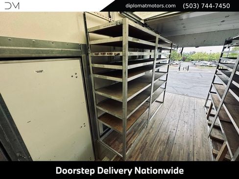 Used 2021 Chevrolet Express 4500 Extended w/ Power Convenience Package RWD image 35