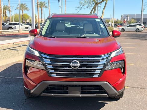 Certified 2024 Nissan Rogue SV w/ SV Premium Package FWD image 9