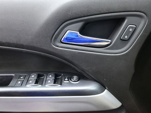 Used 2017 Chevrolet Colorado LT w/ LT Convenience Package image 16