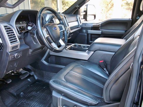 Used 2017 Ford F250 Platinum image 24