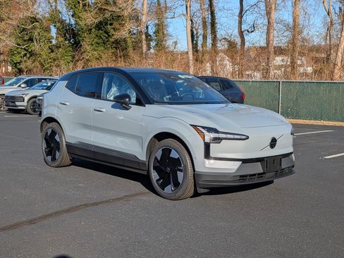 New 2026 Volvo EX30 Ultra w/ Protection Package Premier image 2