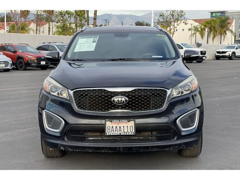Used 2018 Kia Sorento LX image 10