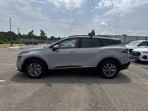 Used 2025 Kia Sportage SX FWD image 2