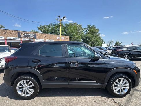 Used 2022 Chevrolet TrailBlazer LS AWD/4WD image 4