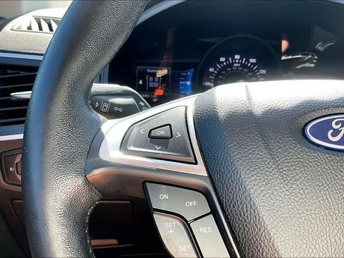 Used 2022 Ford Edge SEL w/ Convenience Package AWD/4WD image 18