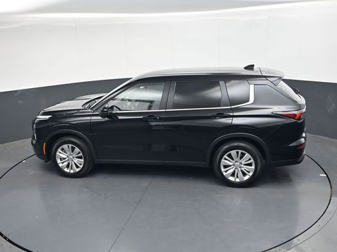 Used 2025 Mitsubishi Outlander ES AWD/4WD image 22