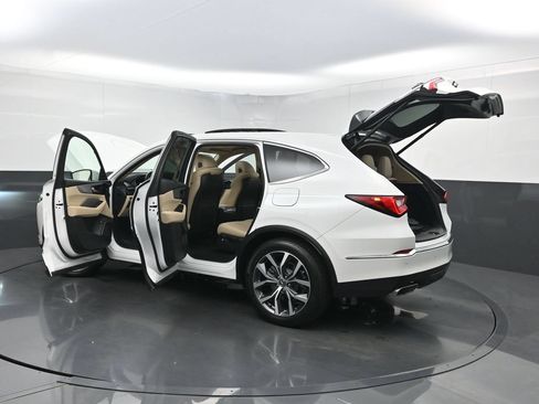 Used 2023 Acura MDX w/ Technology Package FWD image 44