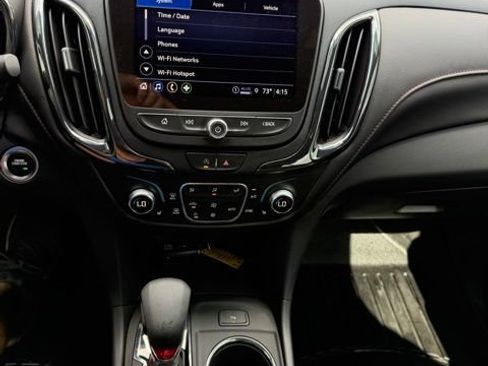 Used 2024 Chevrolet Equinox RS w/ RS Leather Package FWD image 30