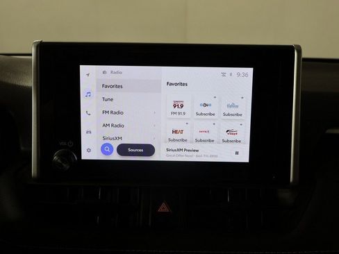 Used 2025 Toyota RAV4 XLE image 38