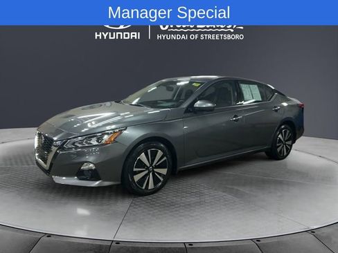 Used 2020 Nissan Altima 2.5 SV AWD/4WD image 1