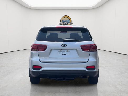 Used 2020 Kia Sorento LX FWD image 24