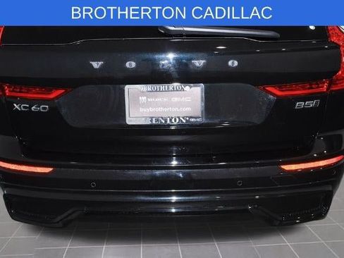 Used 2025 Volvo XC60 B5 Plus AWD/4WD image 15