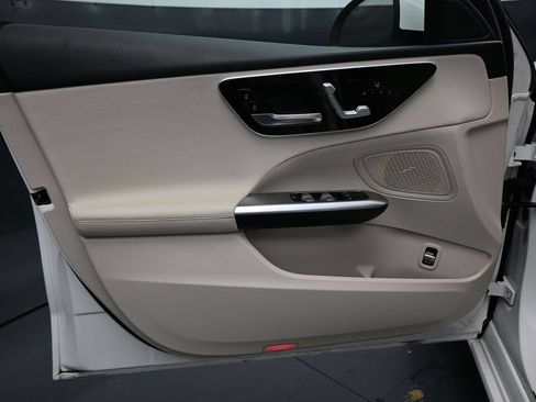 Used 2025 Mercedes-Benz C 300 Sedan image 10