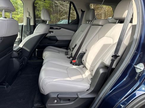 Certified 2025 Honda Pilot EX-L image 27