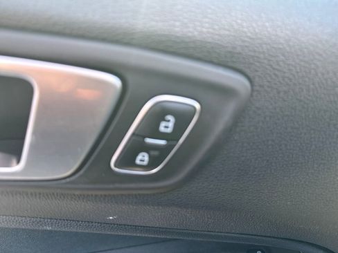 Used 2019 Ford EcoSport Titanium image 14