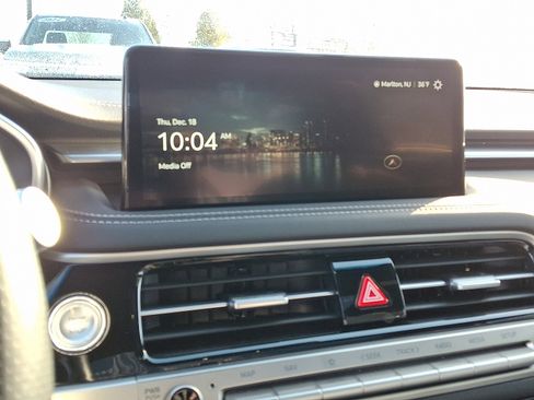 Certified 2024 Genesis G70 3.3T Advanced image 24