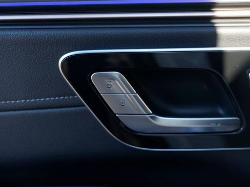 Used 2023 Mercedes-Benz EQS 450+ SUV image 34