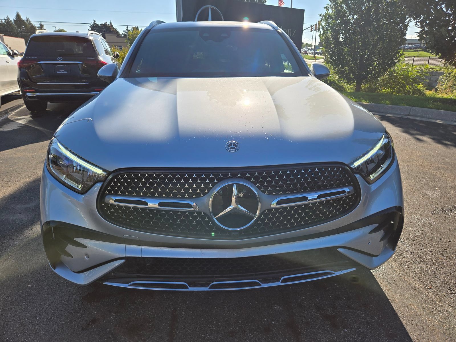 Used 2025 Mercedes-Benz GLC 350e 4MATIC image 8