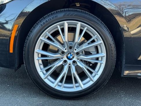 Used 2024 BMW 330i xDrive Sedan image 10