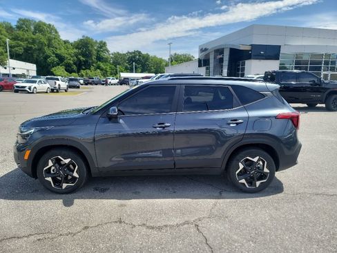 Used 2025 Kia Seltos S FWD image 4