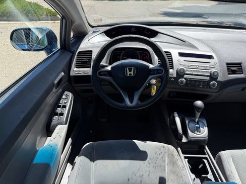 Used 2011 Honda Civic LX image 2