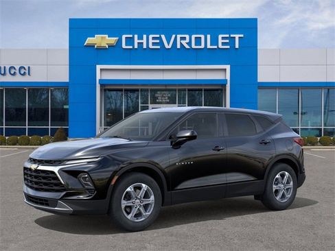 New 2026 Chevrolet Blazer LT image 2
