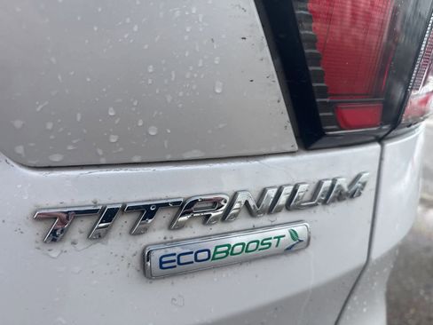 Used 2018 Ford Escape Titanium w/ Ford Safe & Smart Package image 22