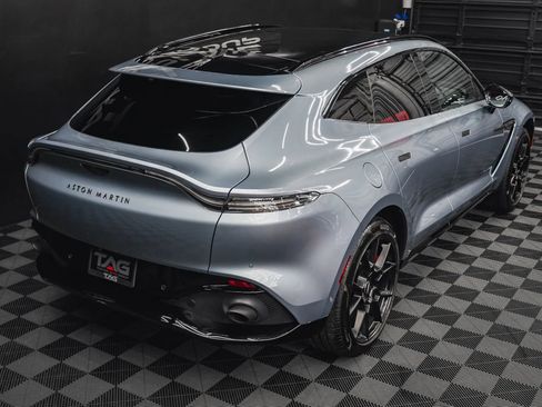 Used 2021 Aston Martin DBX AWD/4WD image 23