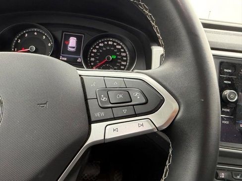 Used 2021 Volkswagen Atlas SE w/ Panoramic Sunroof Package FWD image 15