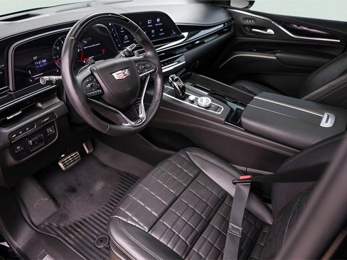 Used 2023 Cadillac Escalade V w/ LPO, ONYX Package image 13