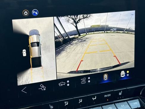 Used 2024 Chevrolet Colorado Z71 w/ Z71 Convenience Package 2 image 19