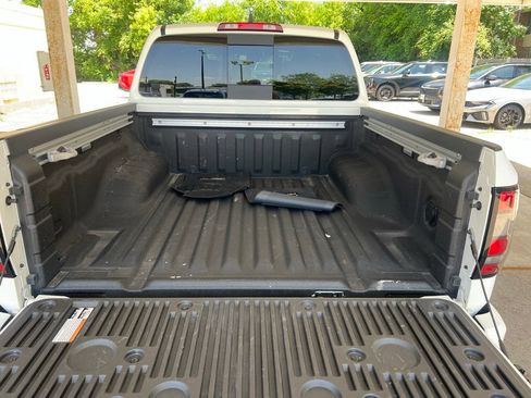 Used 2025 Nissan Frontier PRO-4X w/ Pro Premium Package AWD/4WD image 12