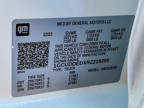 Used 2024 Chevrolet Silverado 1500 LT w/ Protection Package image 39