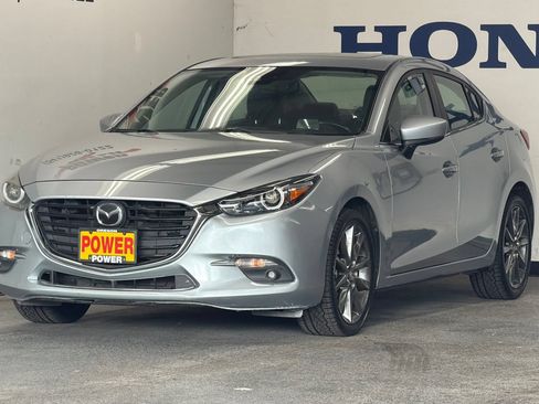 Used 2018 MAZDA MAZDA3 Grand Touring w/ Premium Equipment Package FWD image 7