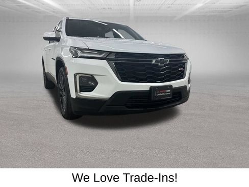 Used 2023 Chevrolet Traverse RS AWD/4WD image 3