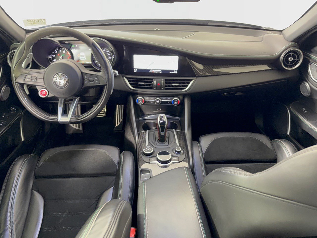 Used 2018 Alfa Romeo Giulia Quadrifoglio RWD image 17
