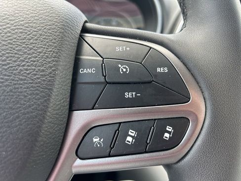 Used 2021 Jeep Cherokee Limited w/ Elite Package image 20