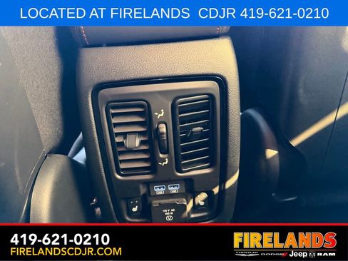 Used 2024 Dodge Durango R/T AWD/4WD image 8