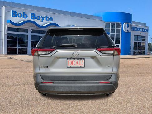 Used 2023 Toyota RAV4 LE FWD image 6